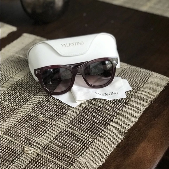 Valentino sunglasses - Picture 3 of 4